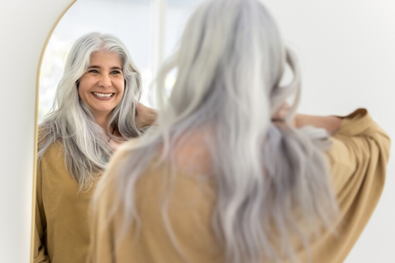 La menopausa: il tramonto degli ormoni, l’alba di una rinascita